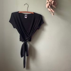 Black wrap crop top